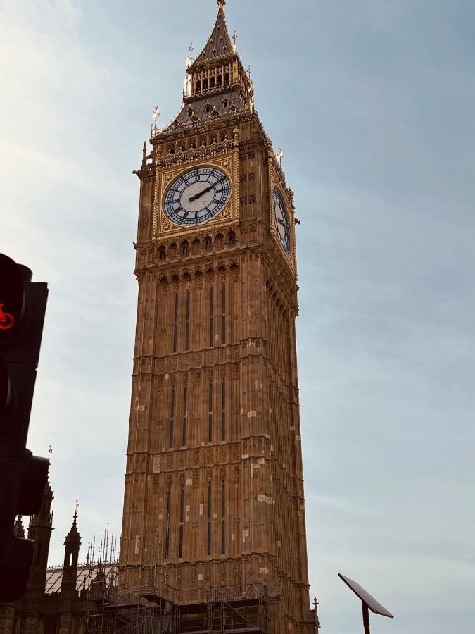 Borough Central London Exterior photo